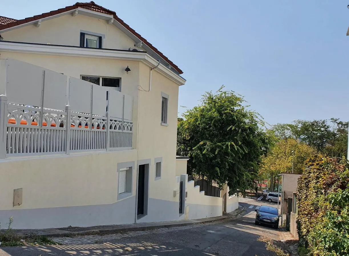 Appartement Stop Chez M Select Street Saint-Fons France